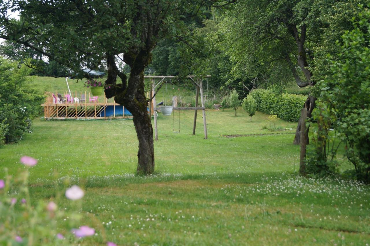 Gite De 15 Places En Chambre De 2, 4, 5 Personnes Saint-Exupery-les-Roches Екстер'єр фото